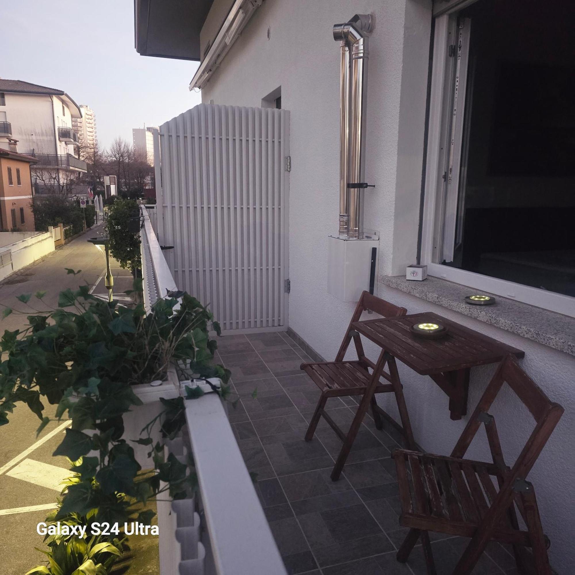 Appartamento Stella Mare Lignano Sabbiadoro Exterior foto